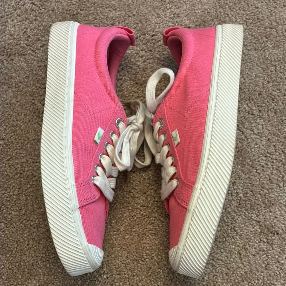 Pink Cariuma with White Rubber Sole size 8